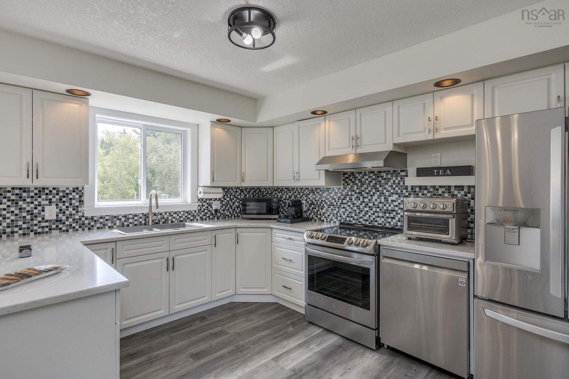 23 Dahlgren Crescent S, North Kingston, NS