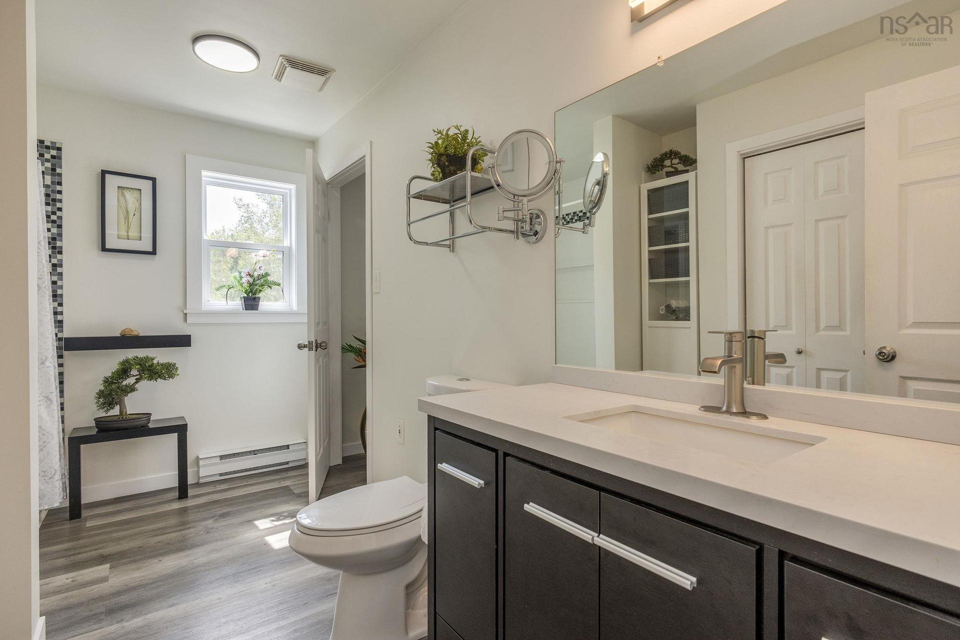 23 Dahlgren Crescent S, North Kingston, NS