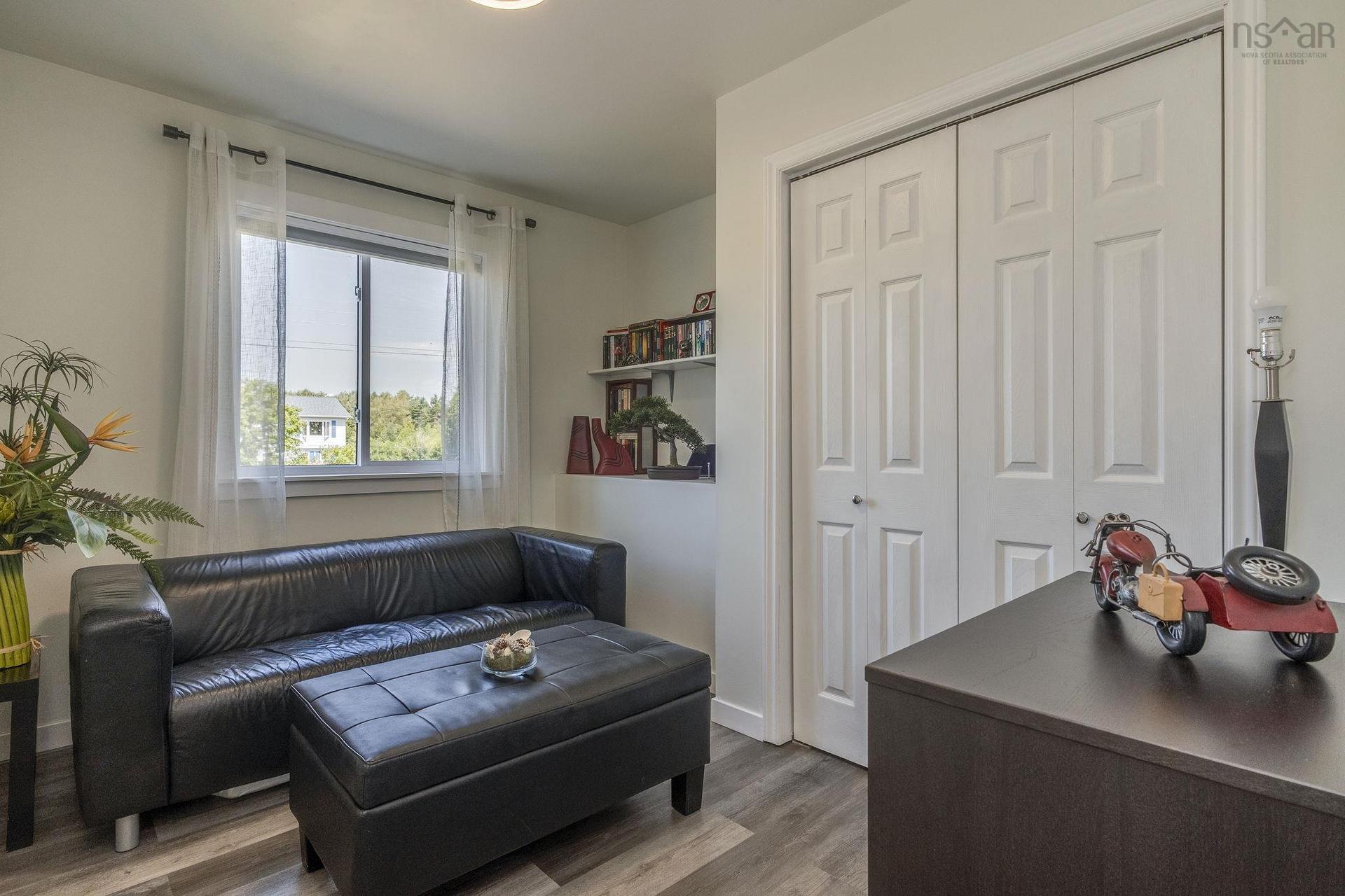 23 Dahlgren Crescent S, North Kingston, NS