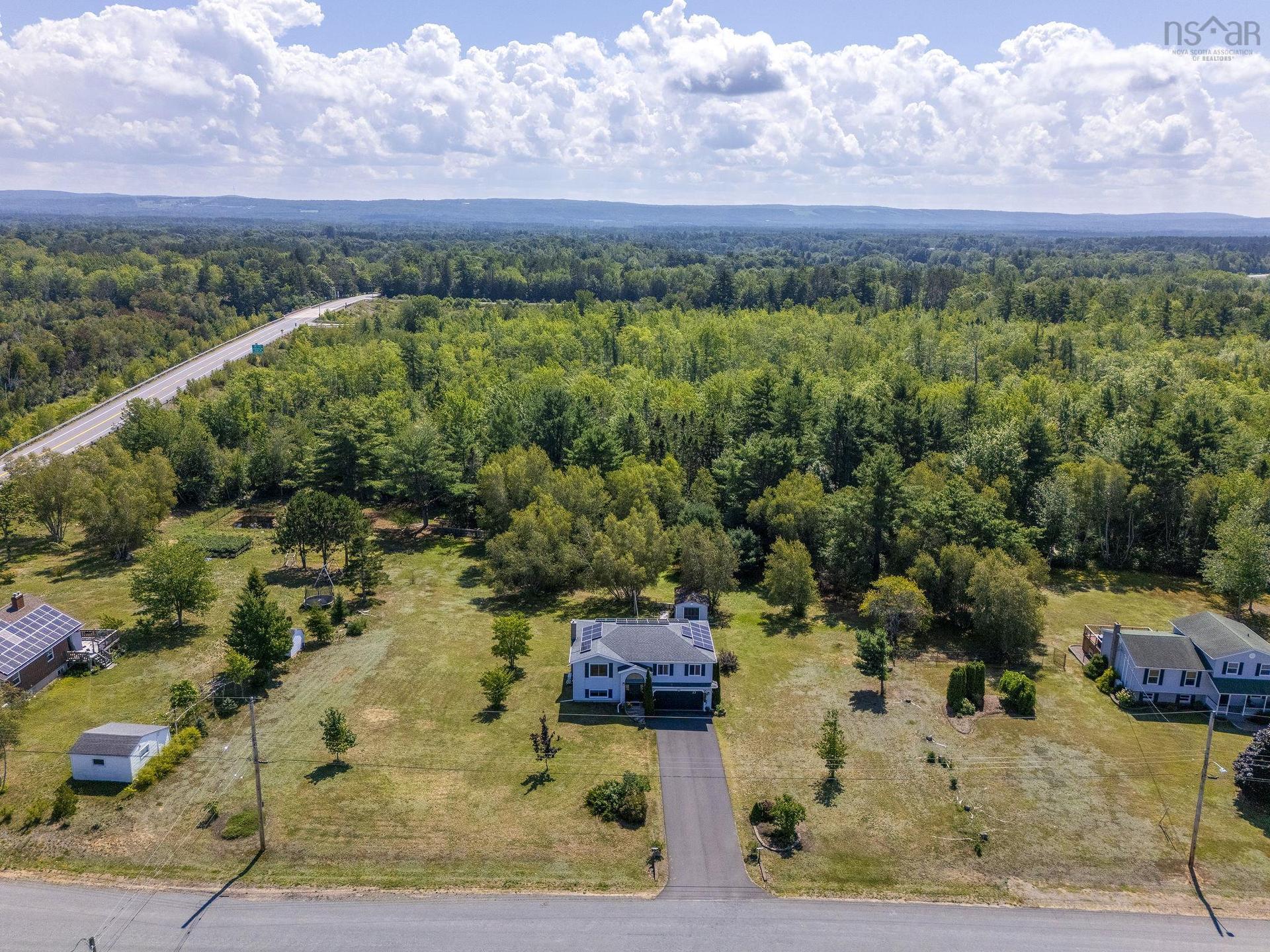 23 Dahlgren Crescent S, North Kingston, NS