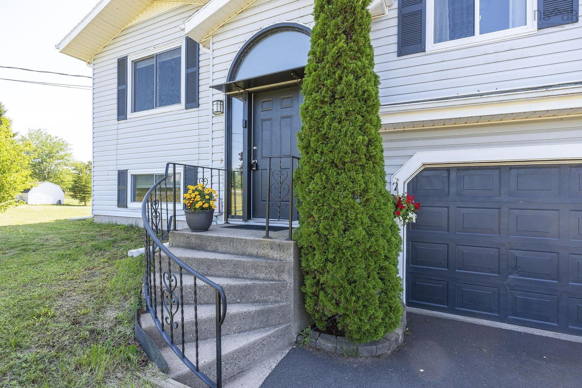 23 Dahlgren Crescent S, North Kingston, NS