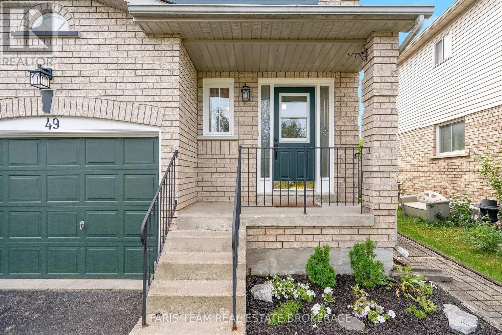 49 Cunningham Drive, Barrie, ON