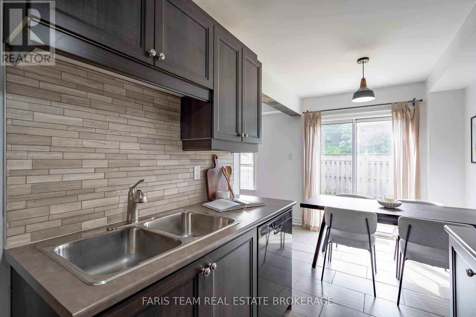 49 Cunningham Drive, Barrie, ON