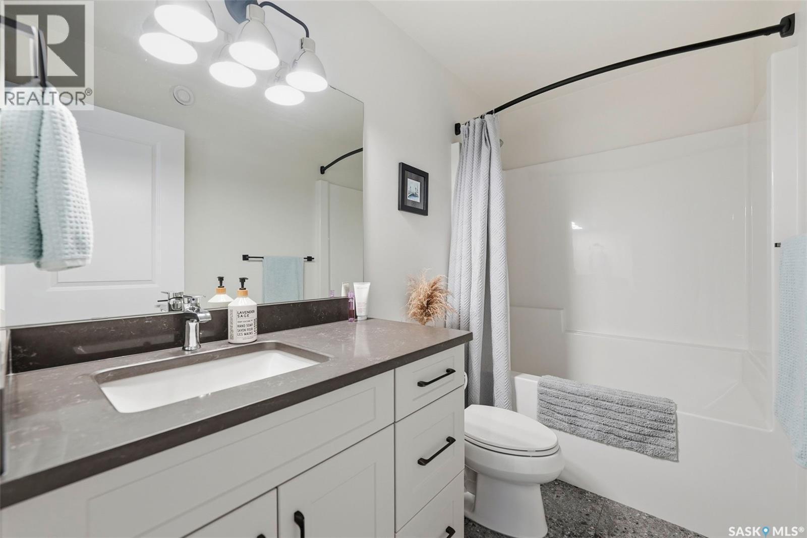 247 Prasad Manor, Saskatoon, SK