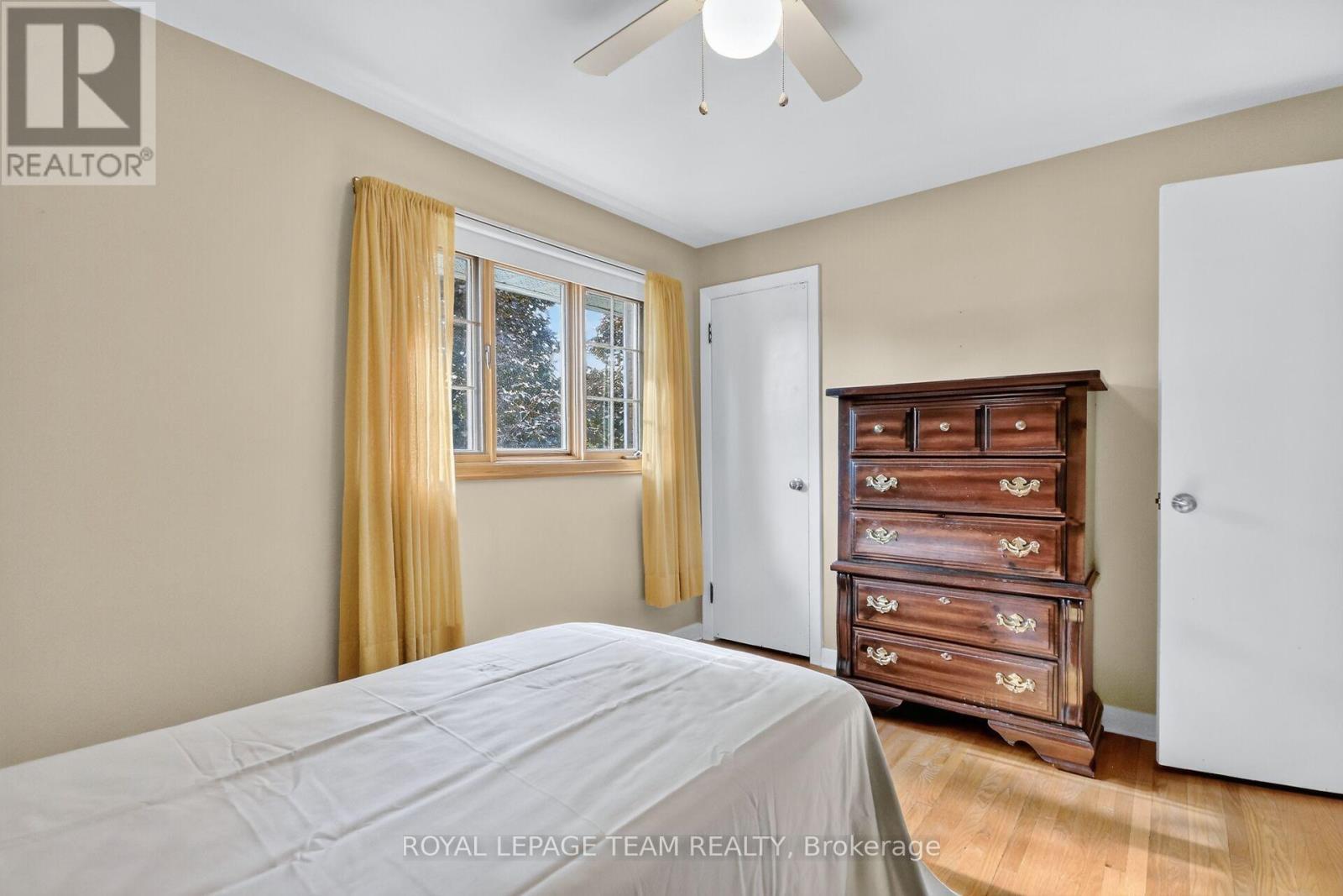 957 Winnington Avenue, Ottawa, ON