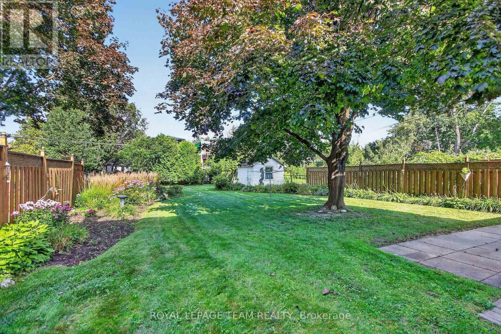 957 Winnington Avenue, Ottawa, ON