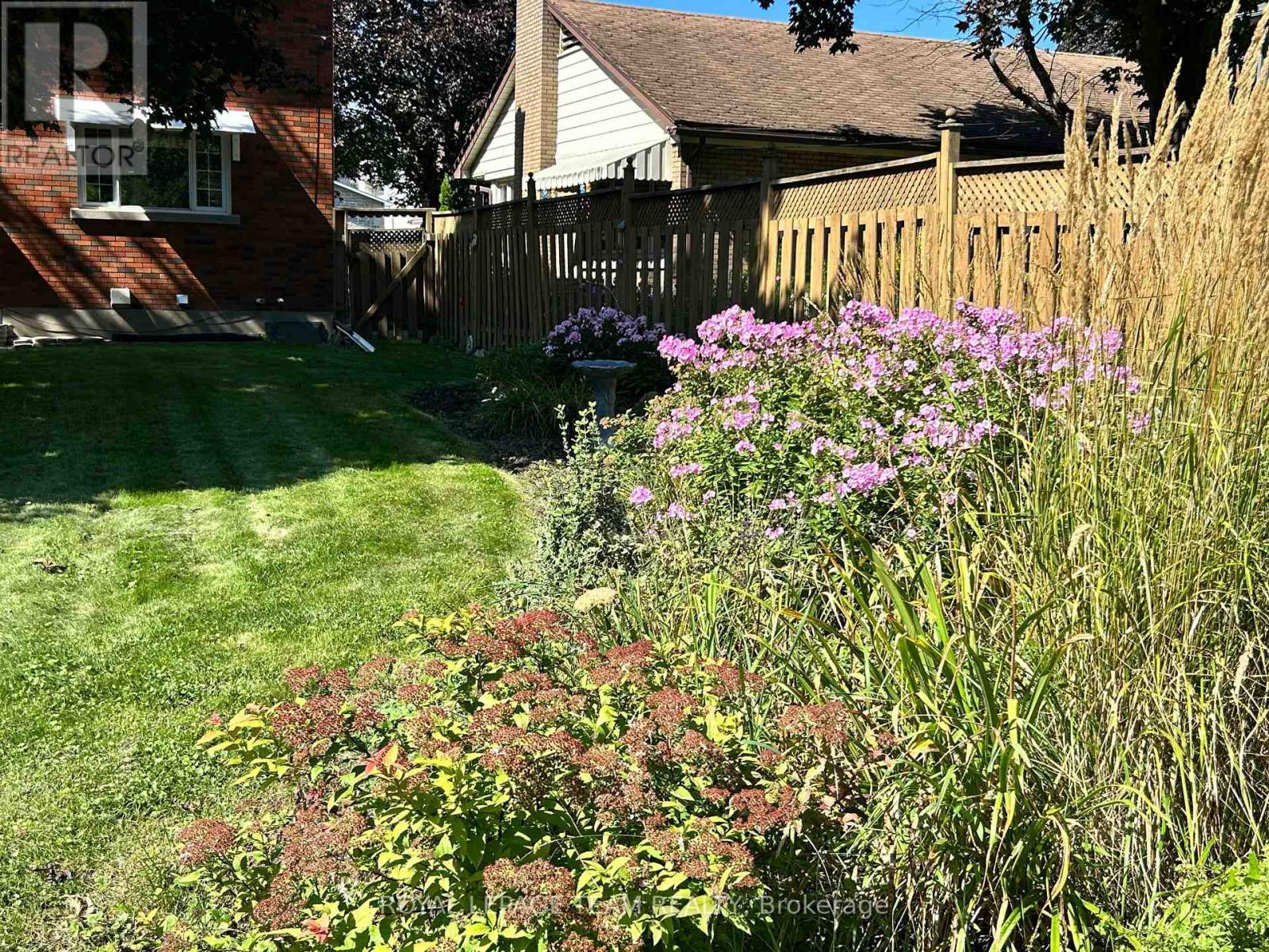 957 Winnington Avenue, Ottawa, ON