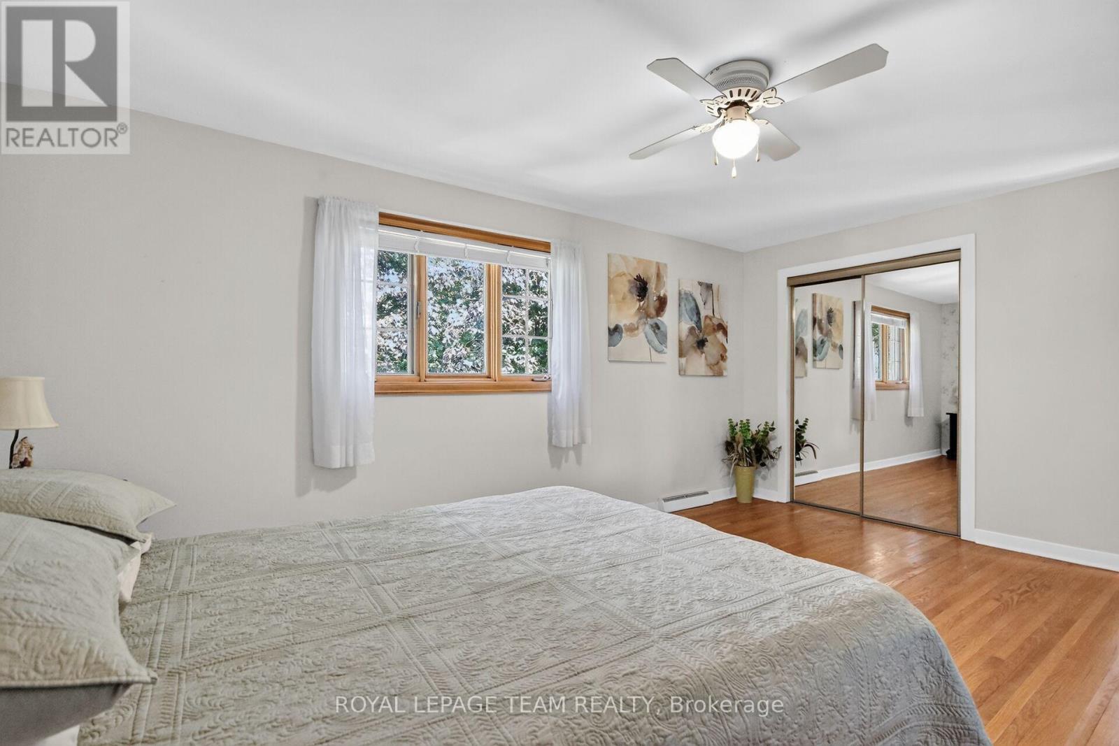 957 Winnington Avenue, Ottawa, ON
