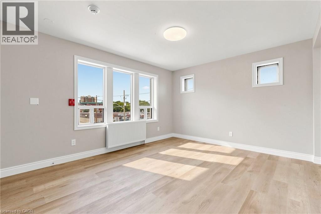 71 Sanford Avenue S, Hamilton, ON