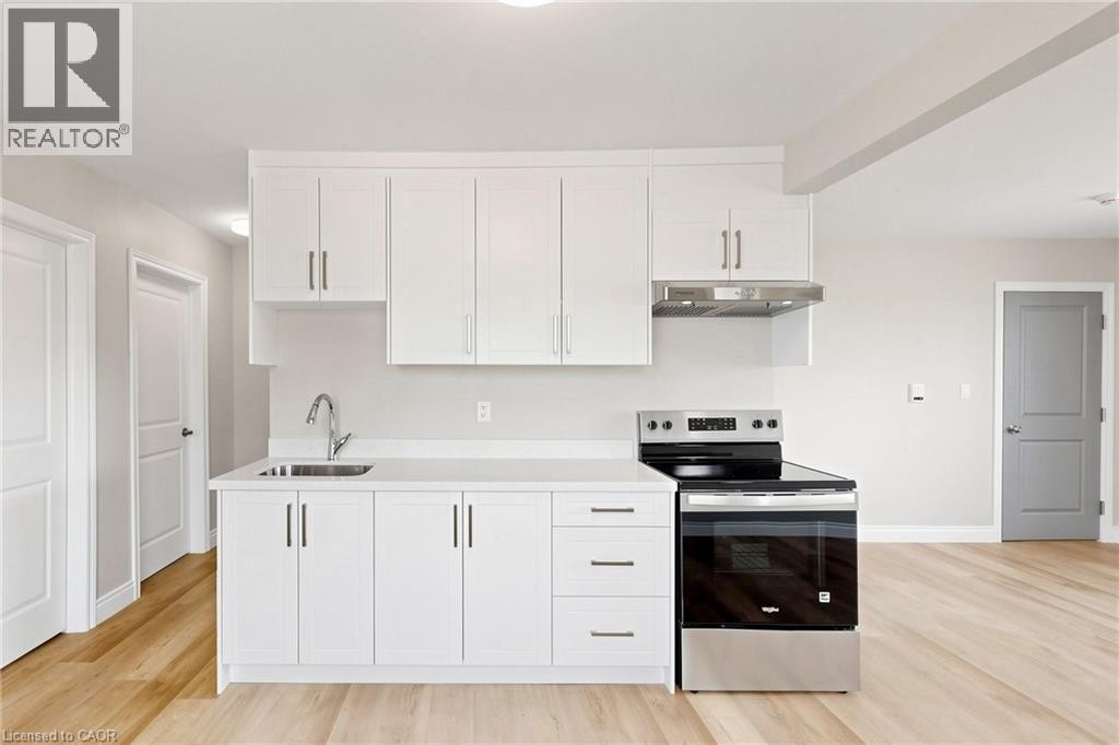 71 Sanford Avenue S, Hamilton, ON