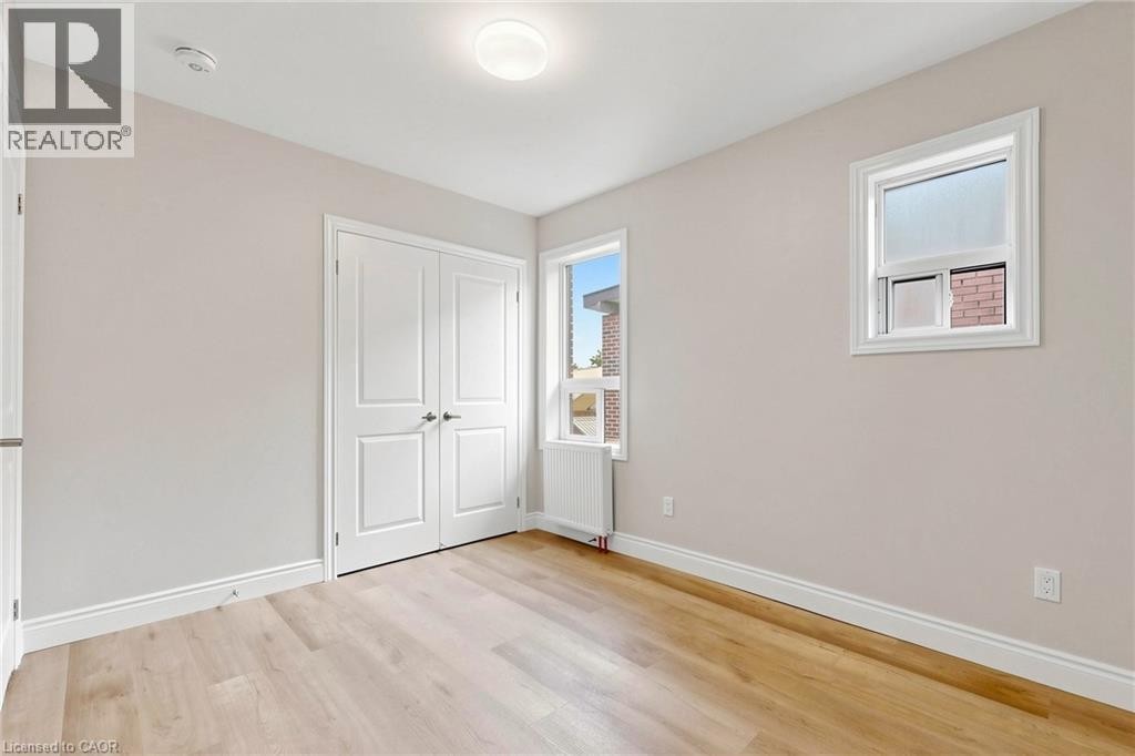 71 Sanford Avenue S, Hamilton, ON