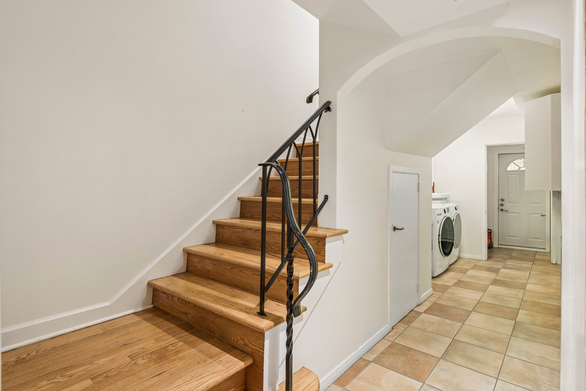 Escalier - 378 Av. Olivier, Westmount, QC