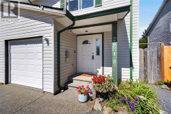 B 2021 13th St Courtenay, BC V9N 8Y6