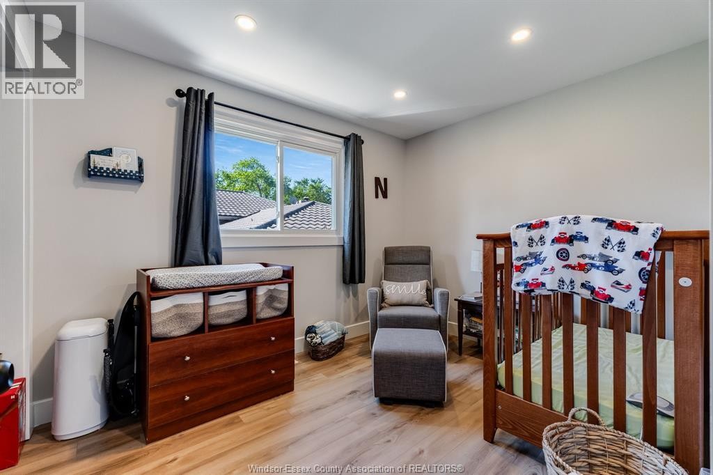 24 Donald, Leamington, ON