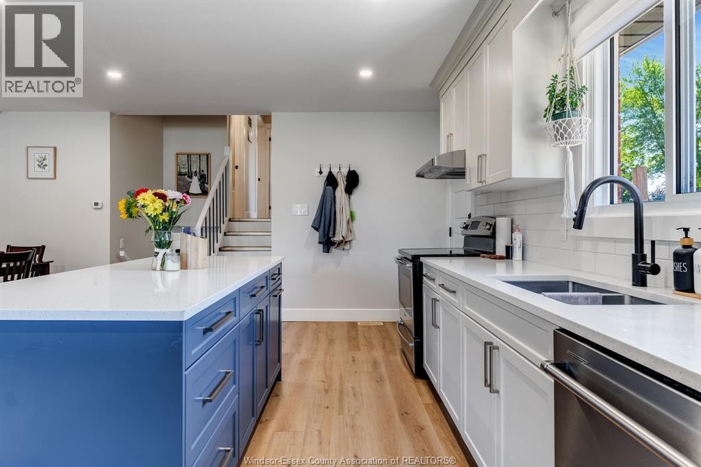 24 Donald, Leamington, ON