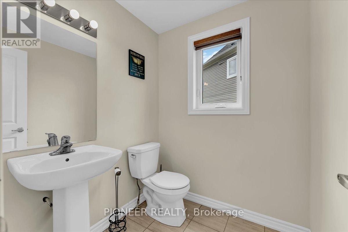 5 Todd Crescent, Southgate, ON