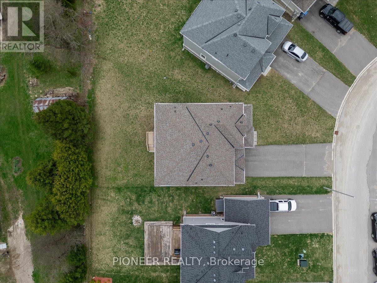 5 Todd Crescent, Southgate, ON