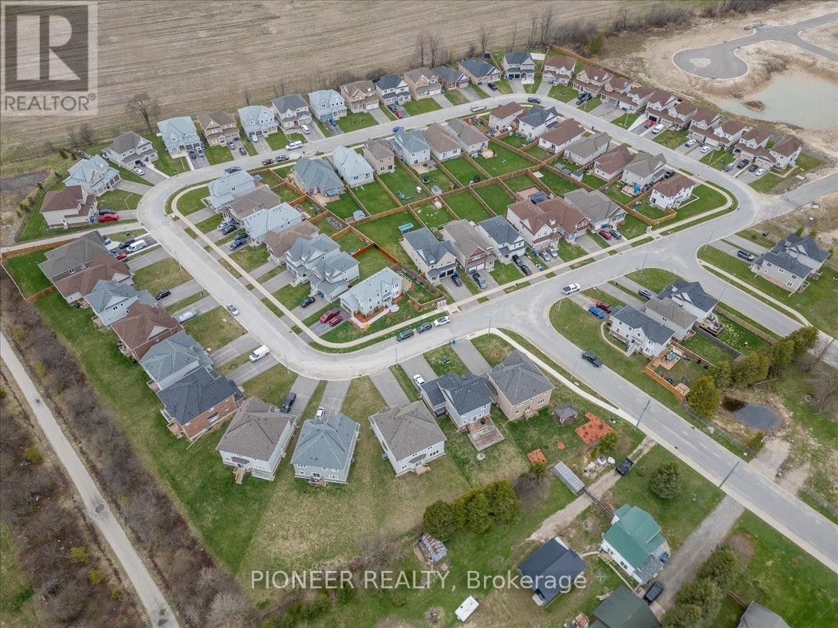 5 Todd Crescent, Southgate, ON