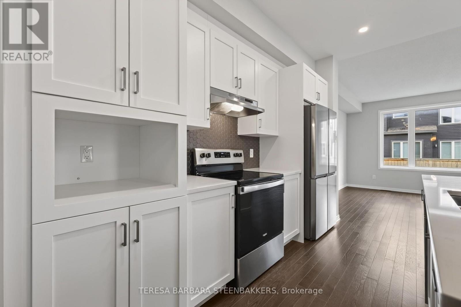 689 Taliesin Crescent E, Ottawa, ON