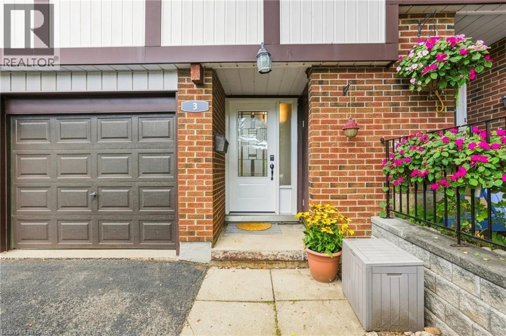 3 Burdock Lane Unit# 33, Dundas, ON