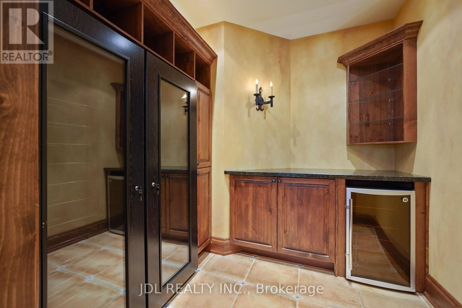 1283 Lindburgh Court, Mississauga, ON