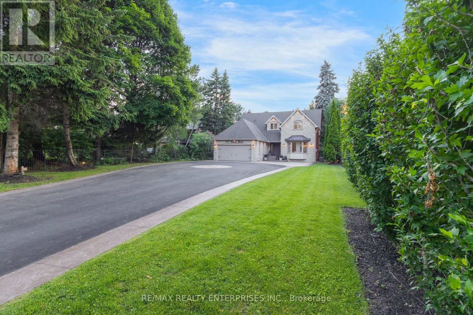807 Indian Road, Mississauga, ON