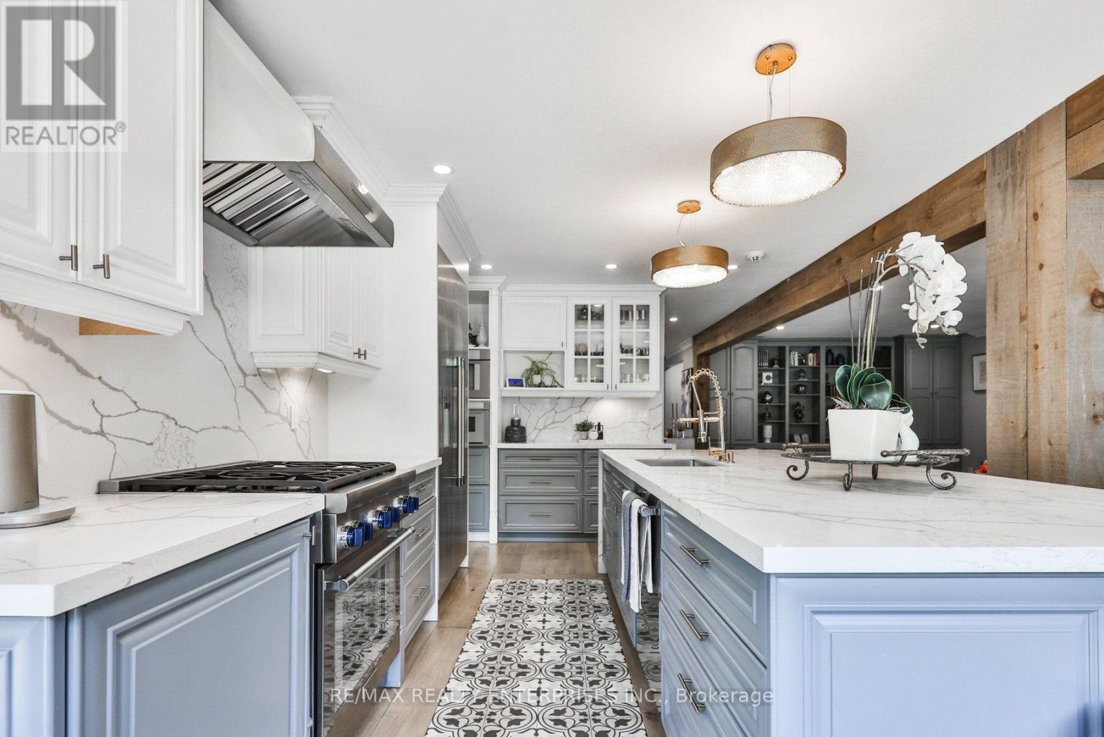 807 Indian Road, Mississauga, ON