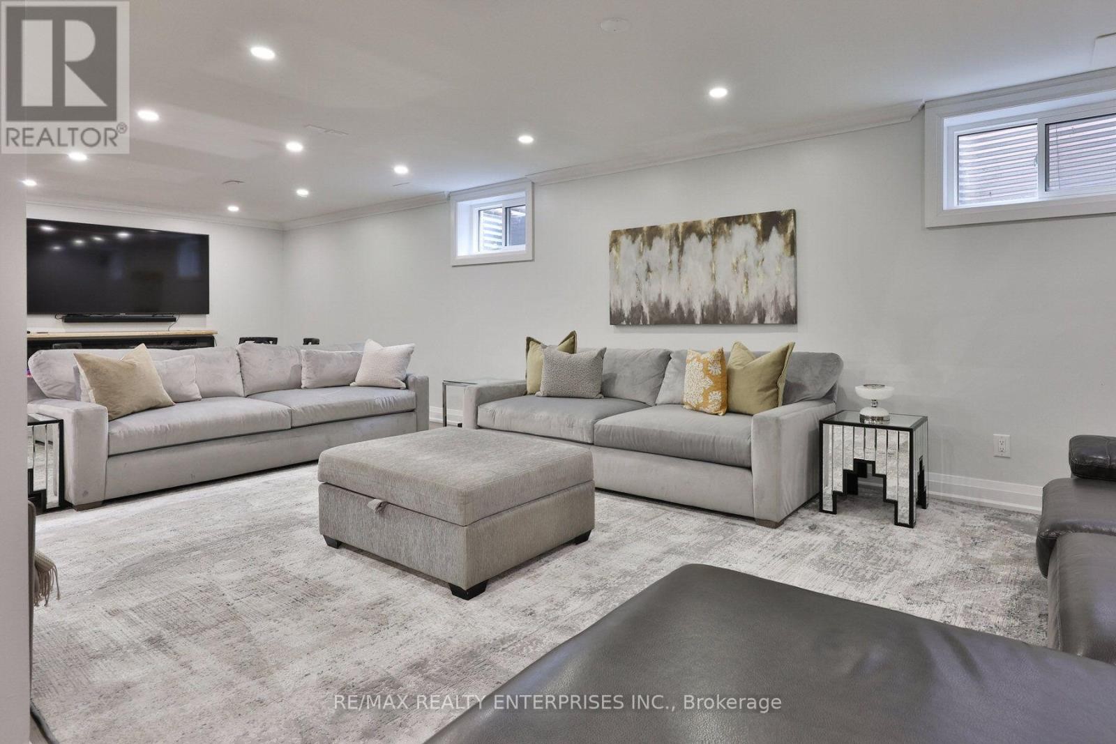 807 Indian Road, Mississauga, ON