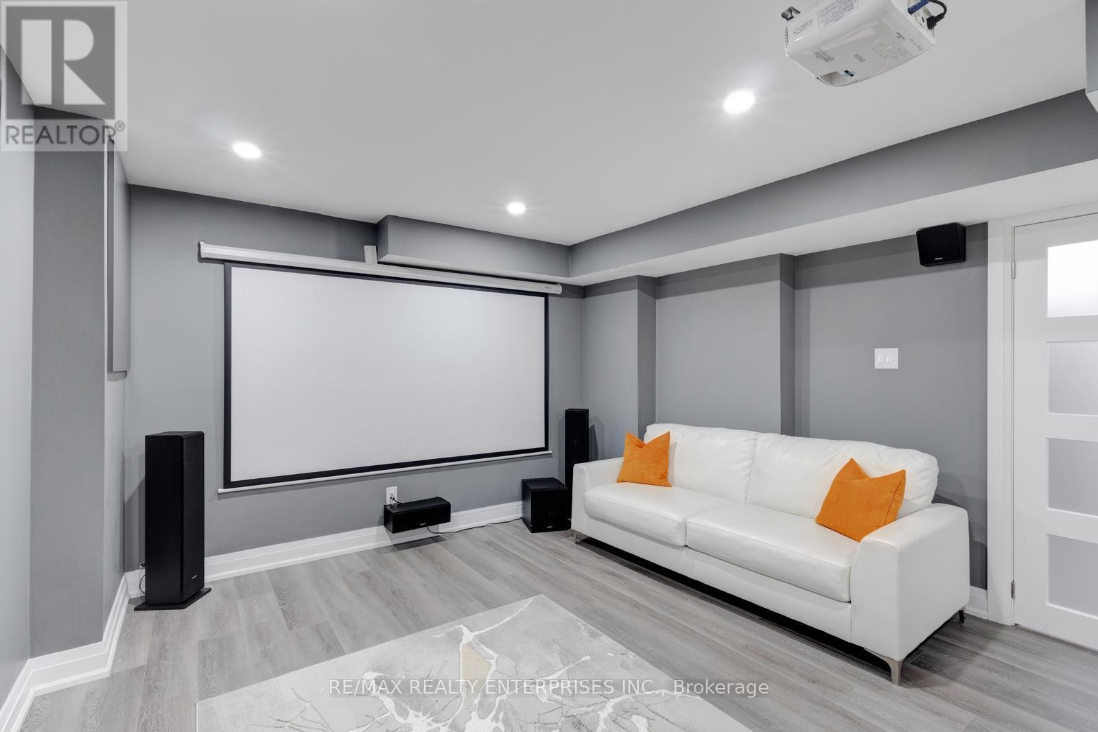 807 Indian Road, Mississauga, ON