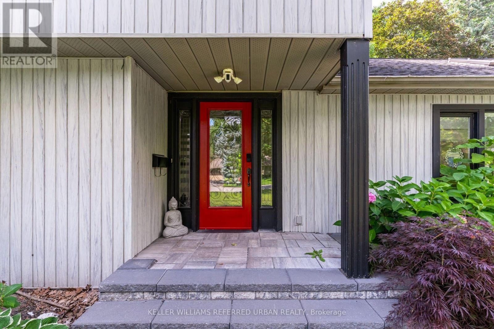876 Parkland Avenue, Mississauga, ON
