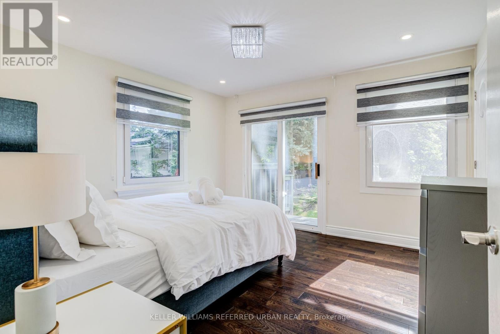 876 Parkland Avenue, Mississauga, ON