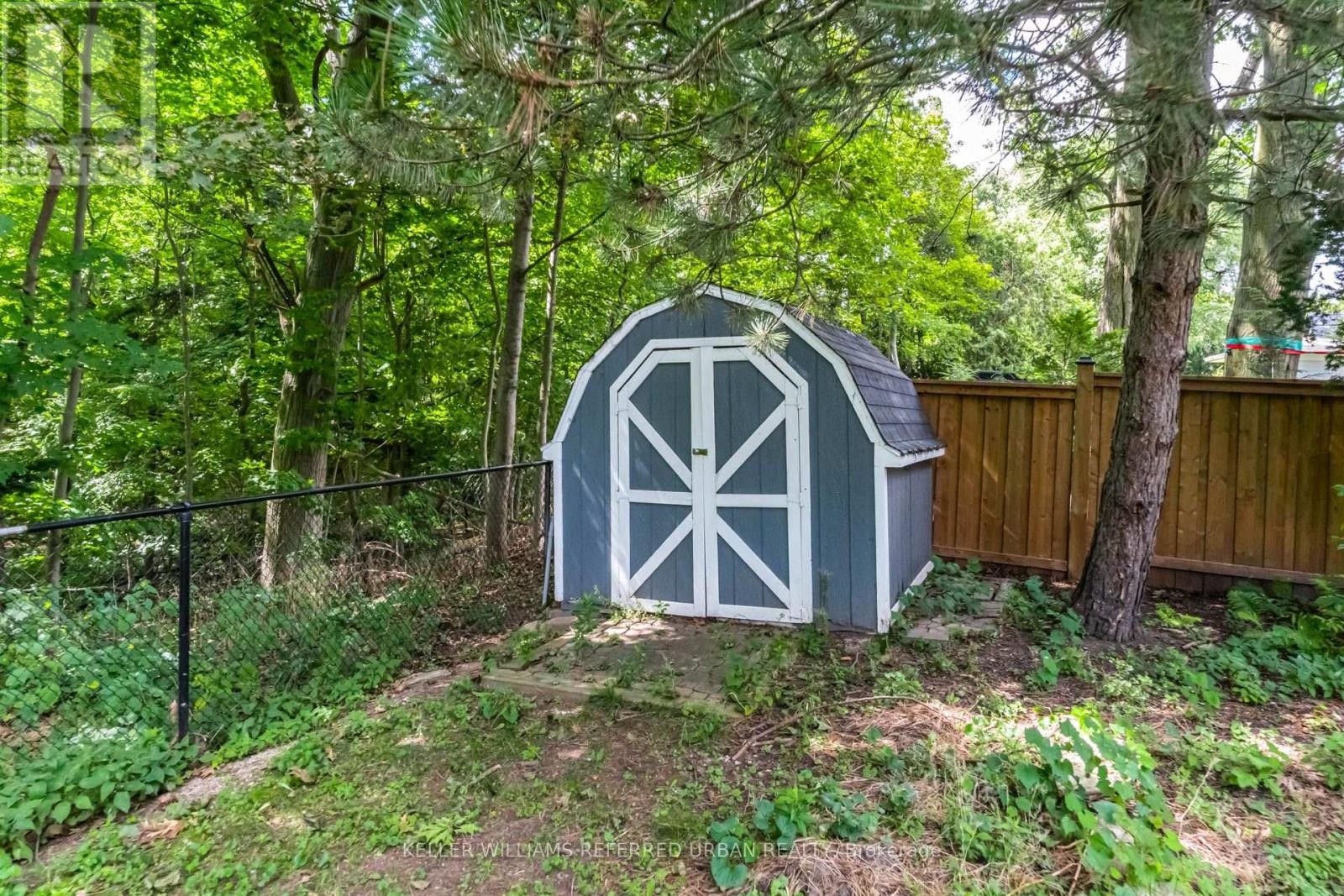 876 Parkland Avenue, Mississauga, ON