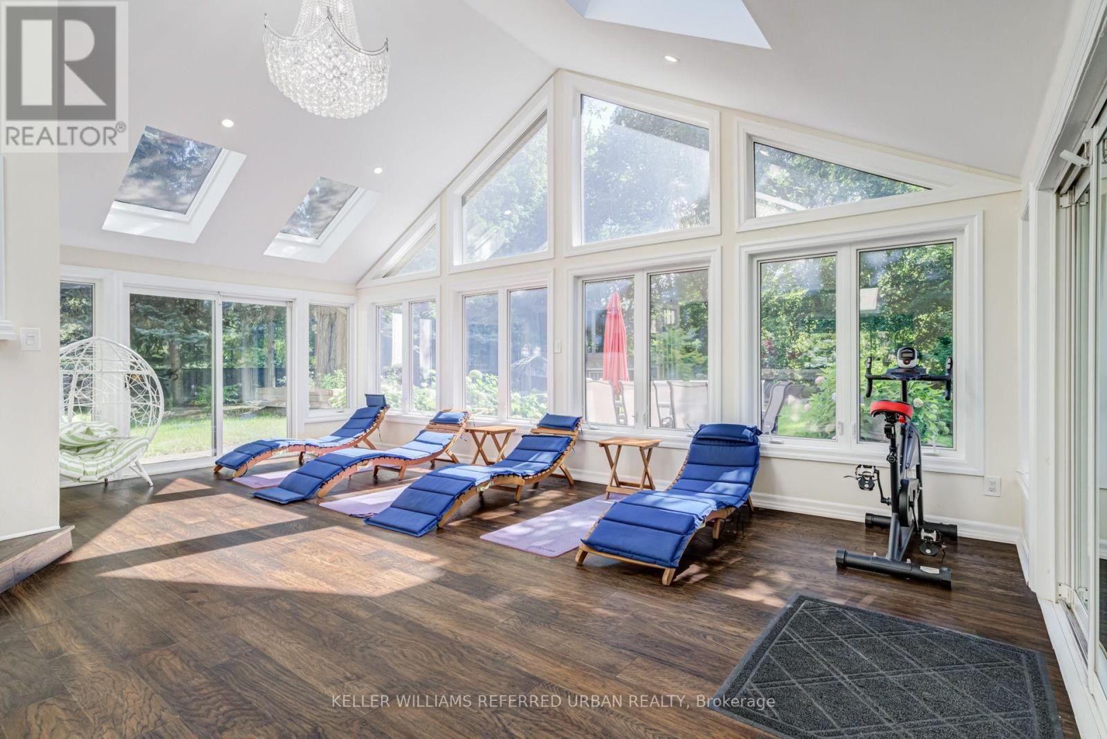 876 Parkland Avenue, Mississauga, ON
