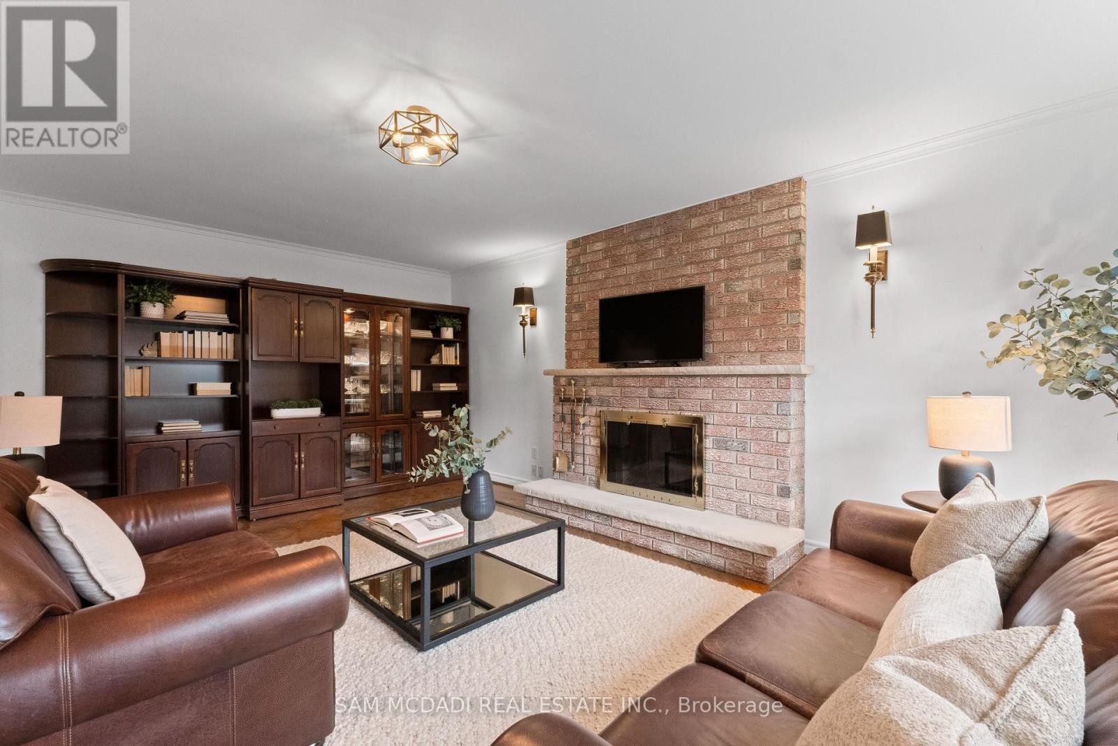 1653 Sherwood Forrest Circle, Mississauga, ON