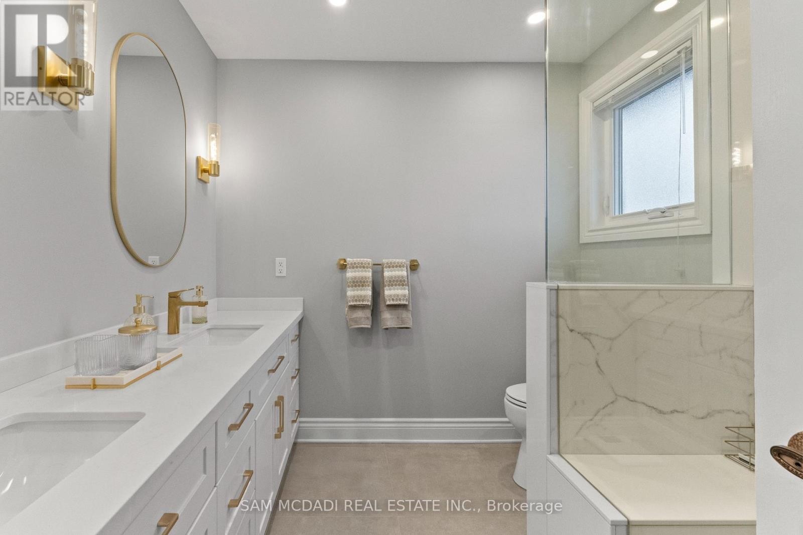 1653 Sherwood Forrest Circle, Mississauga, ON