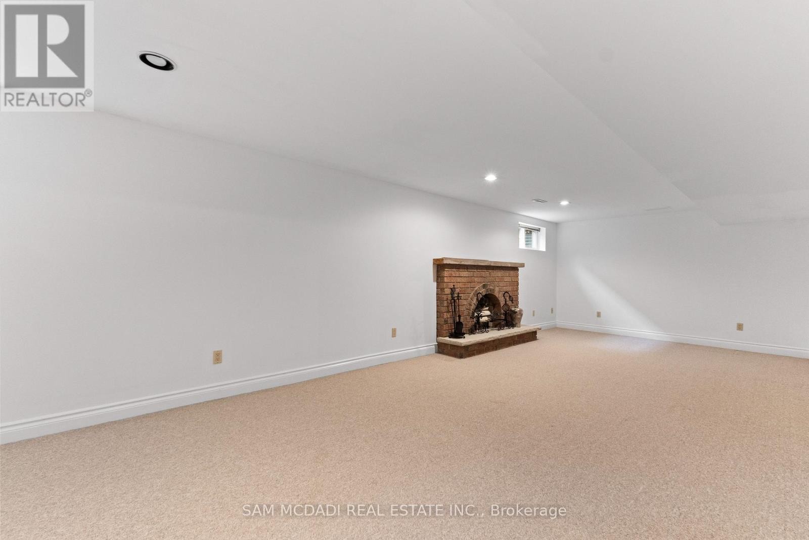 1653 Sherwood Forrest Circle, Mississauga, ON