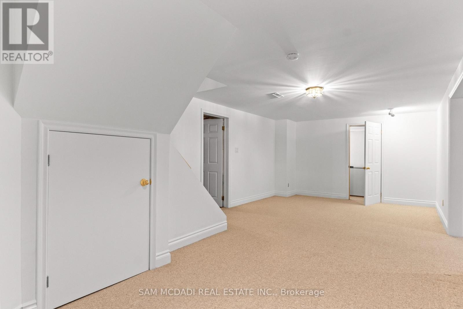 1653 Sherwood Forrest Circle, Mississauga, ON