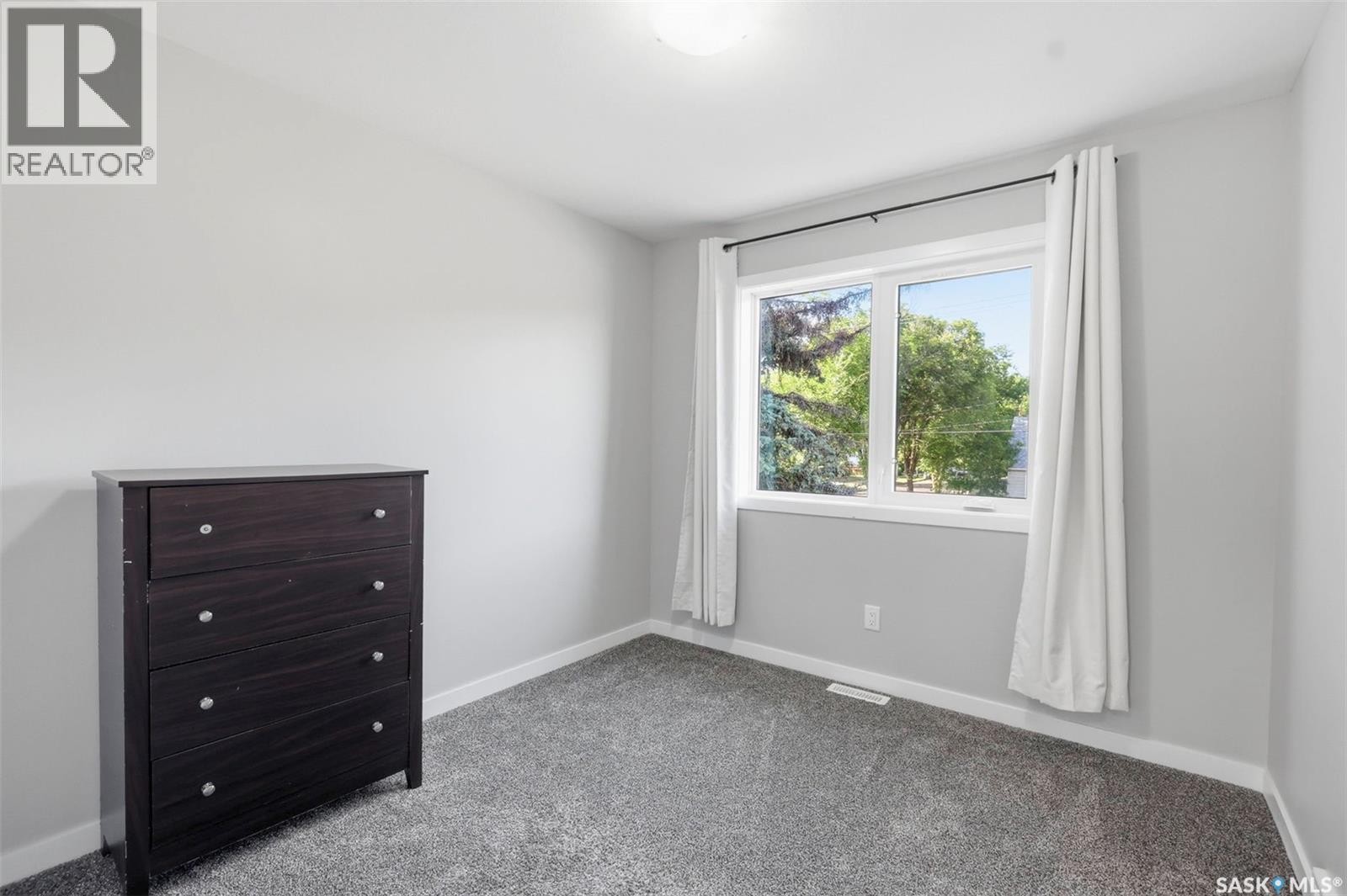 705 33Rd Street W, Saskatoon, SK