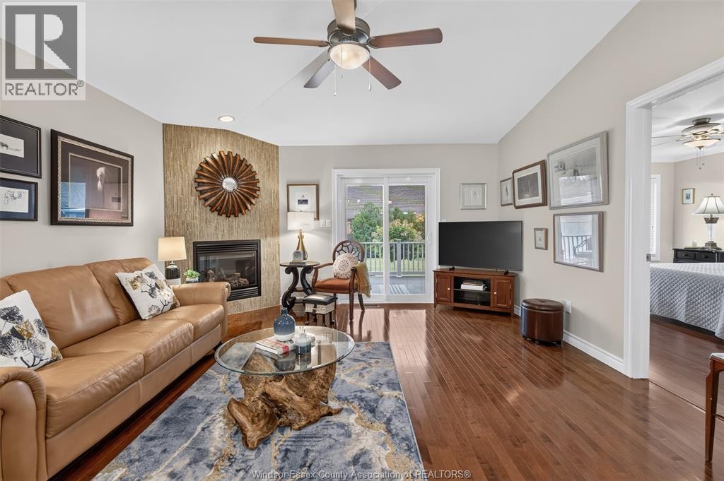 1818 Luxury, Windsor, ON