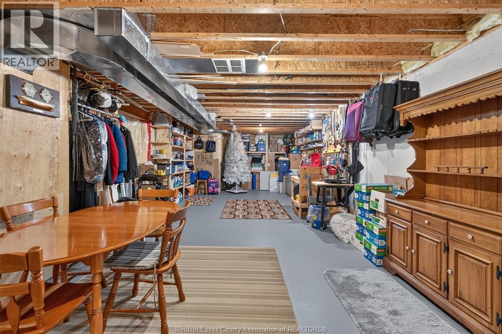 1818 Luxury, Windsor, ON