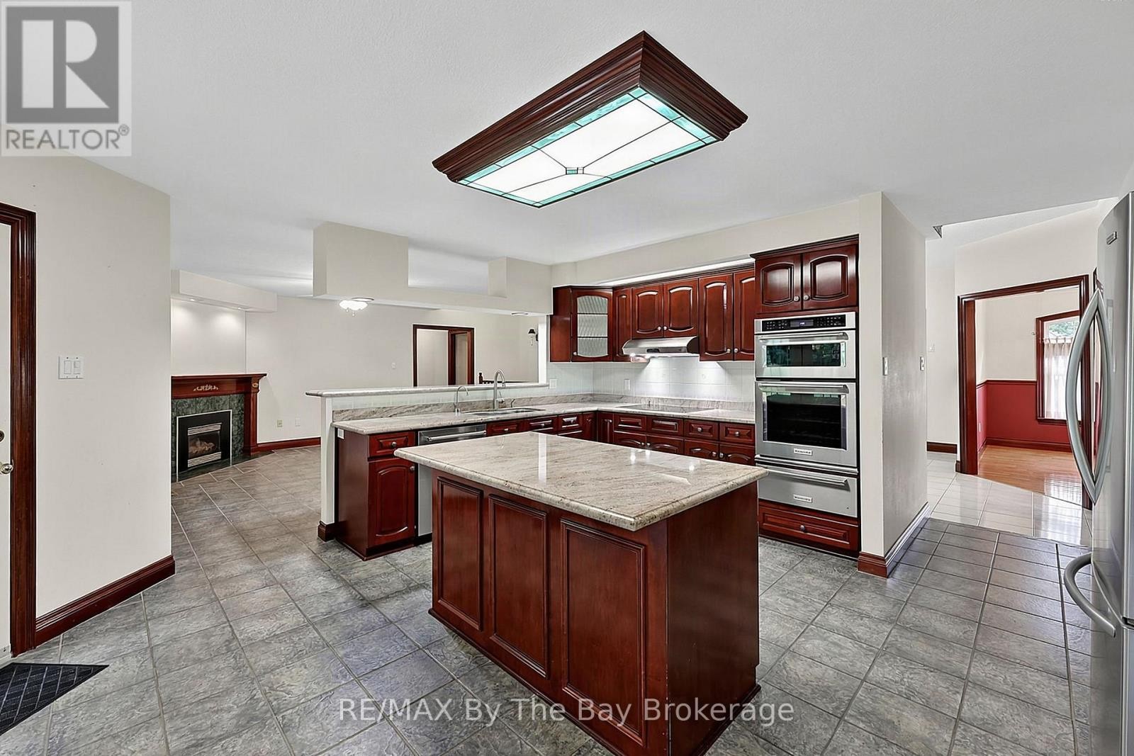 90 Goldfinch Crescent, Tiny, ON