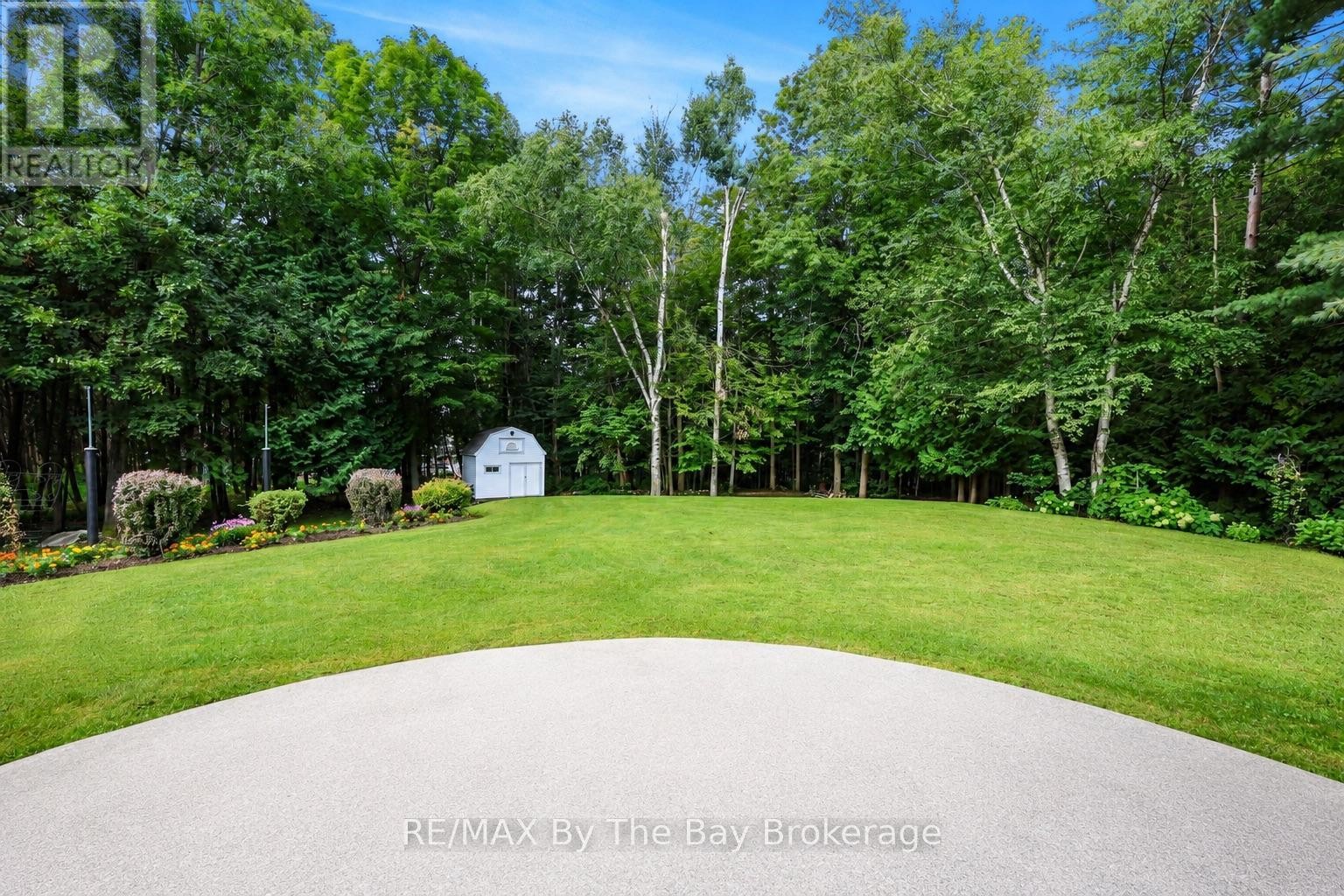 90 Goldfinch Crescent, Tiny, ON