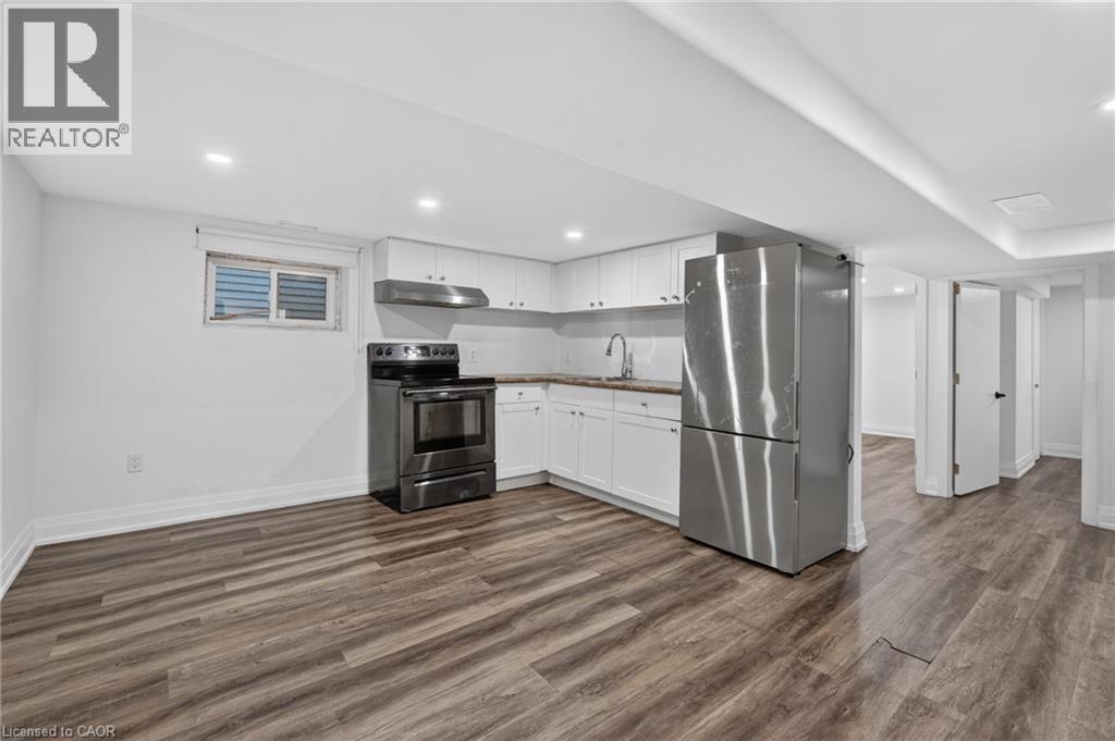 11 Craigmiller Avenue, Hamilton, ON
