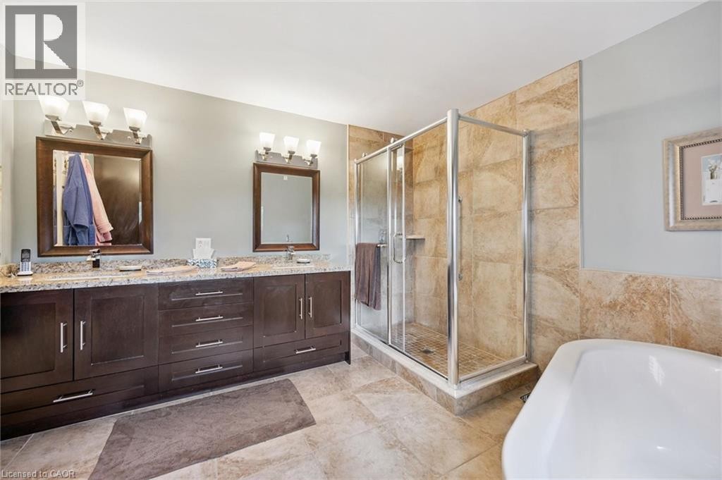 5-piece - 2155 Duncaster Drive Unit# 8, Burlington, ON