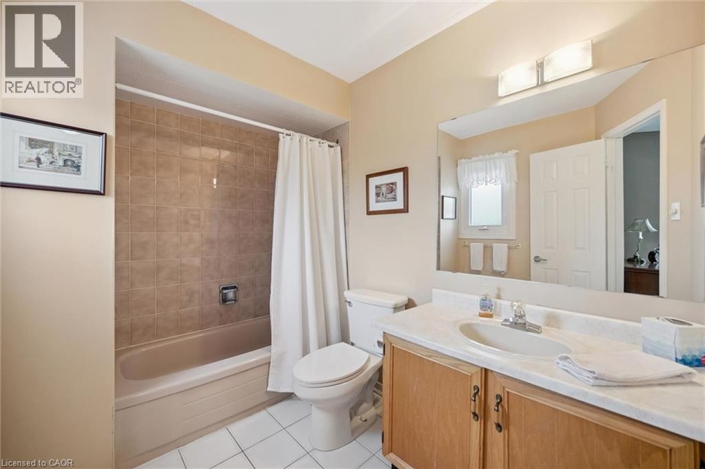 4-piece ensuite - 2155 Duncaster Drive Unit# 8, Burlington, ON