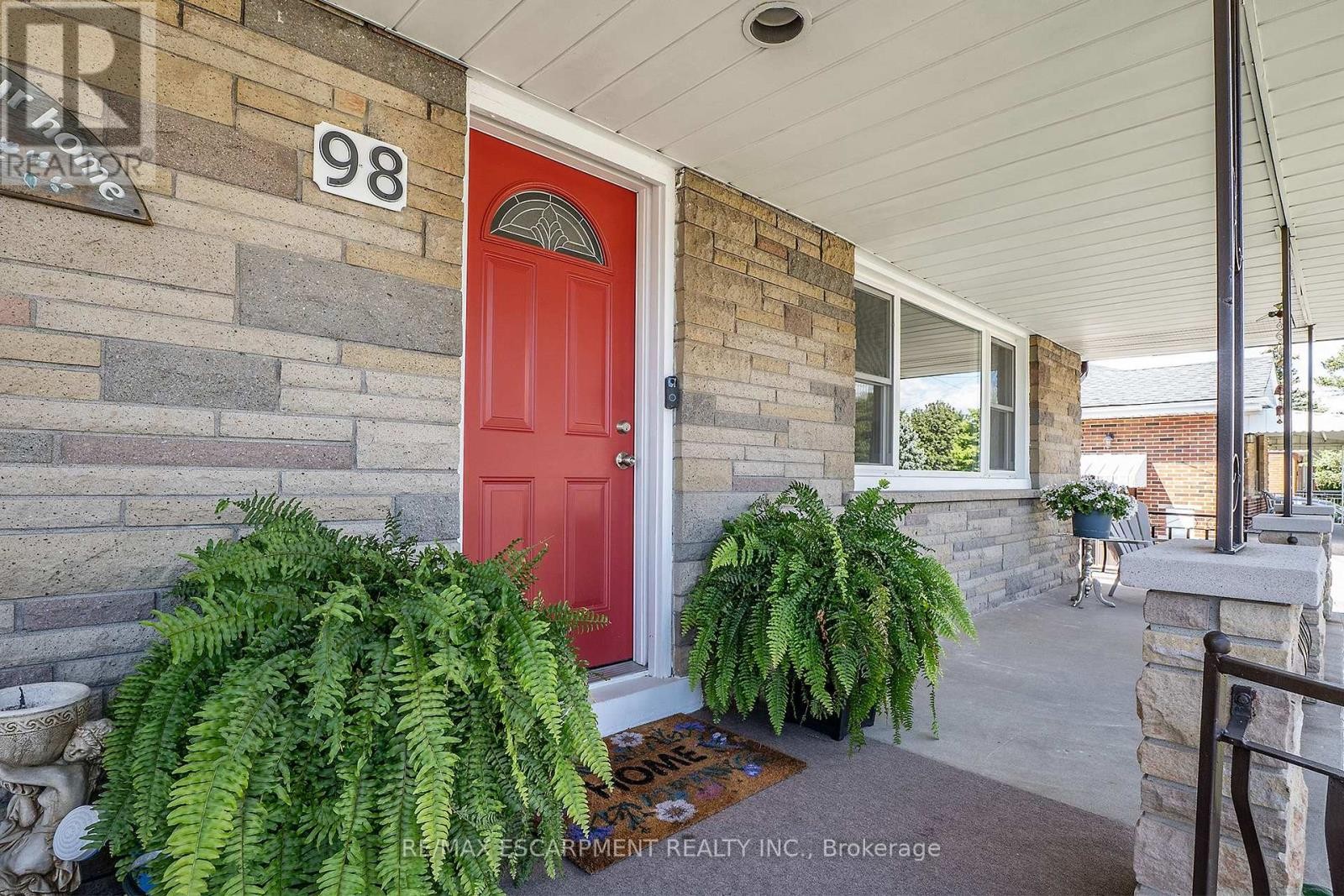 98 Duncombe Drive, Hamilton, ON