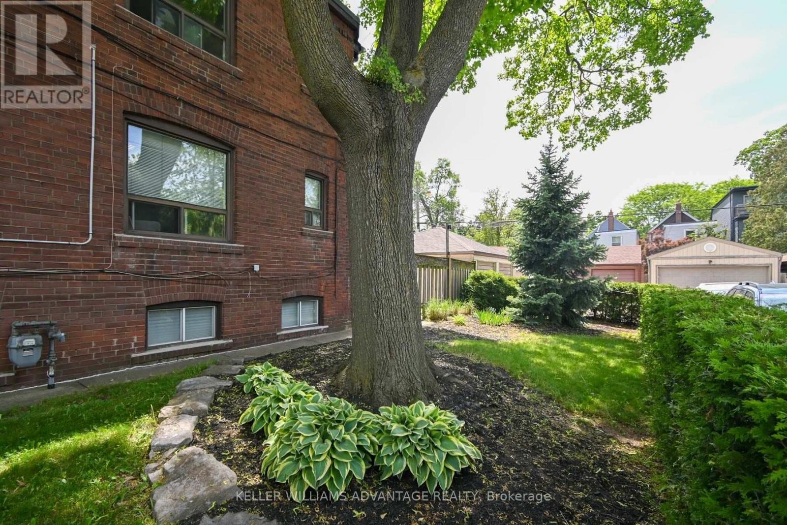 110-112 Dewhurst Boulevard, Toronto, ON