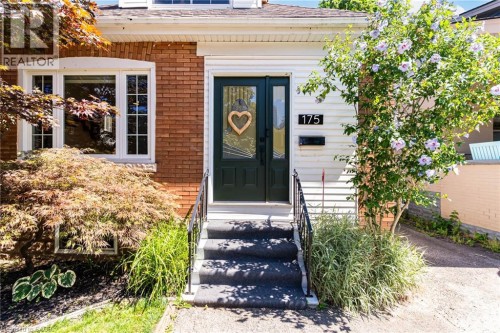 175 Rosslyn Avenue S, Hamilton, ON 