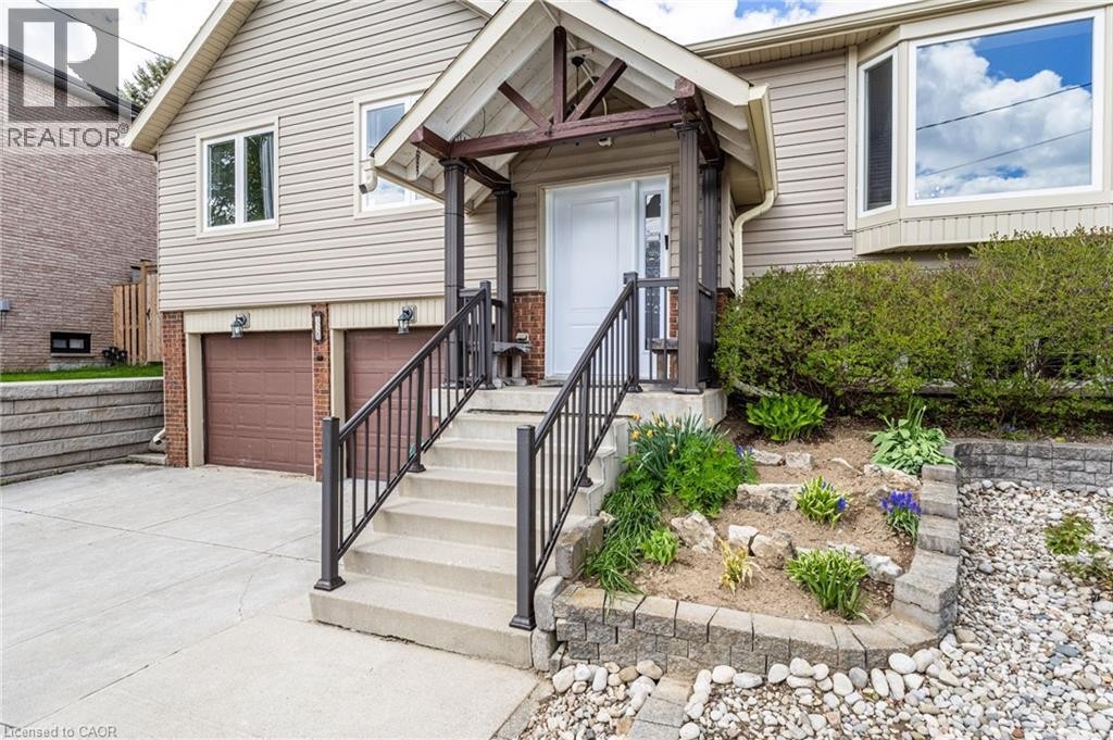 118 Napoli Drive, Hamilton, ON