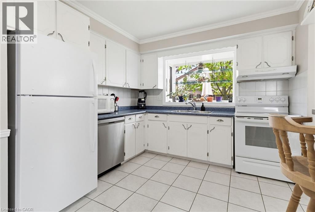118 Napoli Drive, Hamilton, ON